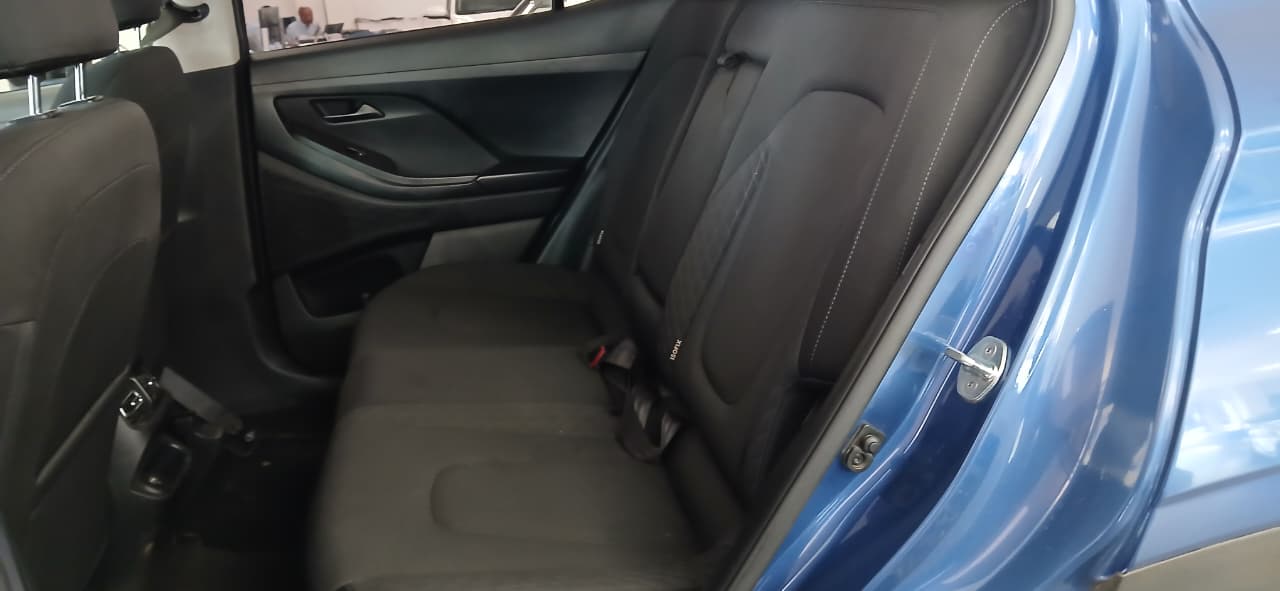 2023 HYUNDAI CRETA 1.5 PREMIUM MT MY22 thumbnail 19