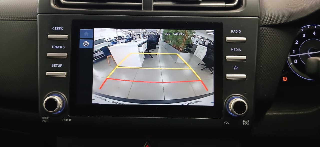 2023 HYUNDAI CRETA 1.5 PREMIUM MT MY22 thumbnail 18