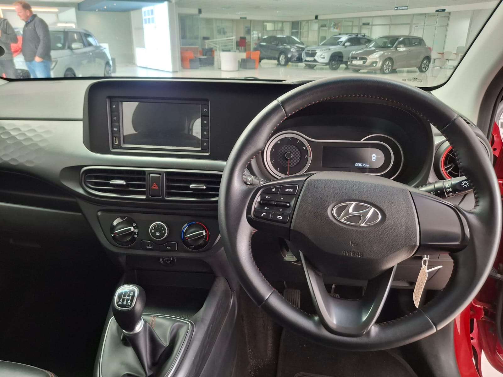 2022 Hyundai i10 / i20 / i30 GRAND i10 1.0 FLUID - Image 13