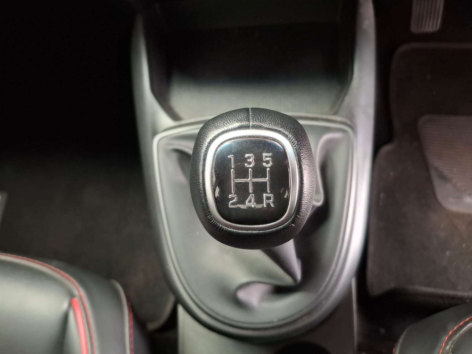 2022 Hyundai i10 / i20 / i30 GRAND i10 1.0 FLUID - Image 12