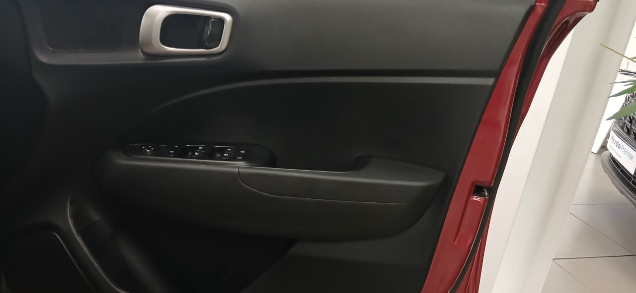 2022 HYUNDAI VENUE 1.2 MOTION MT MY22 thumbnail 2