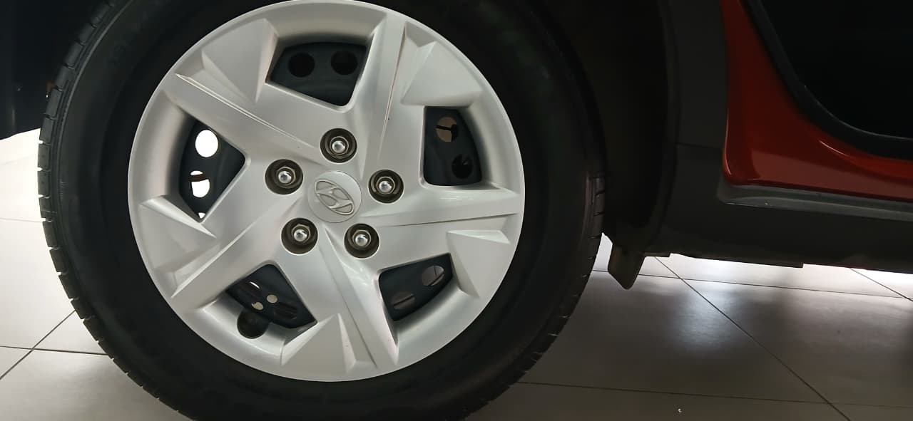 2022 HYUNDAI VENUE 1.2 MOTION MT MY22 thumbnail 4
