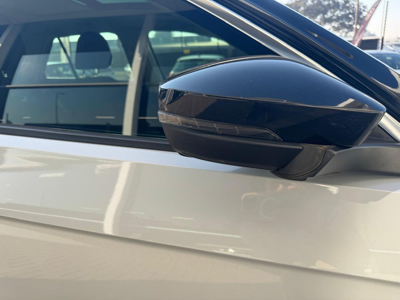 2021 VOLKSWAGEN T-ROC 2.0TSI 140kW 4Motion Design — photo 9