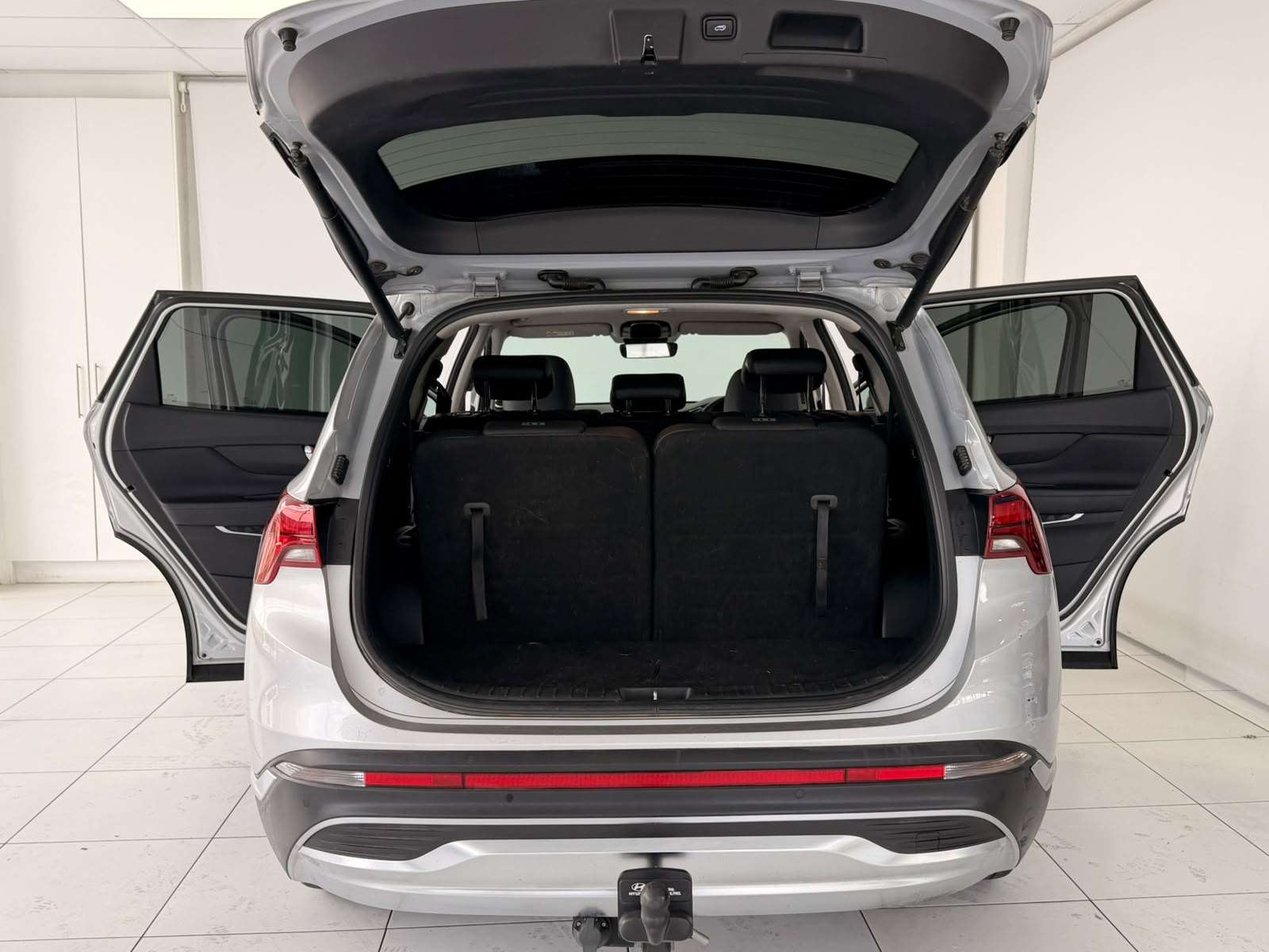 2023 Hyundai Santa-Fe SANTA-FE R2.2 EXECUTIVE DCT (7 SEAT) - Image 5