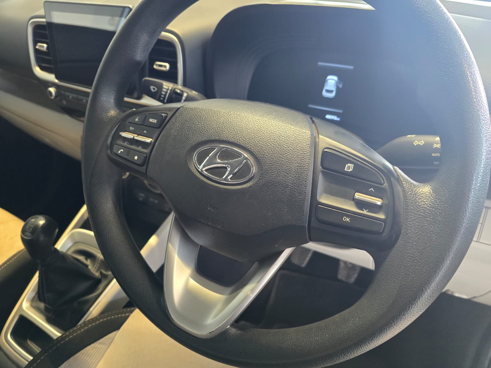 2023 HYUNDAI VENUE 1.2 MOTION MT MY22 thumbnail 9
