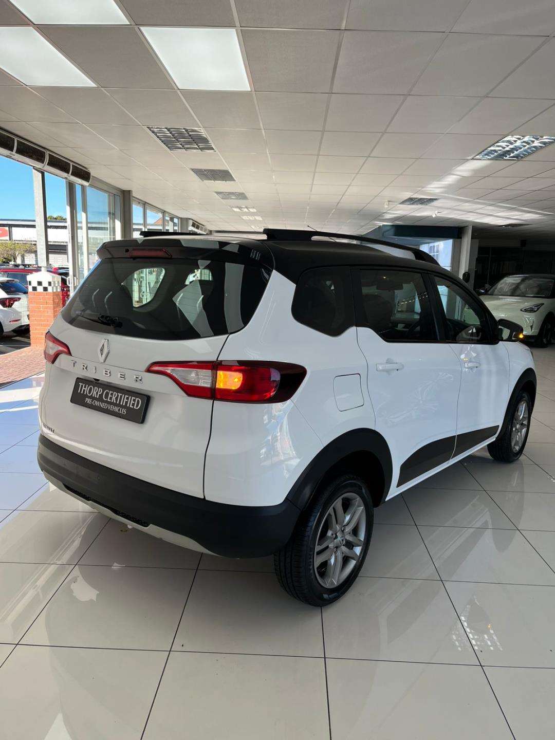2023 Renault Triber TRIBER 1.0 PRESTIGE / INTENS AMT - Image 6