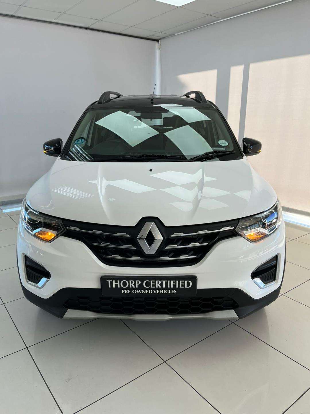 2023 Renault Triber TRIBER 1.0 PRESTIGE / INTENS AMT - Image 3