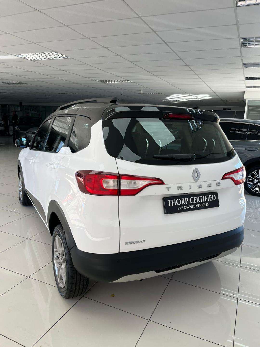 2023 Renault Triber TRIBER 1.0 PRESTIGE / INTENS AMT - Image 8