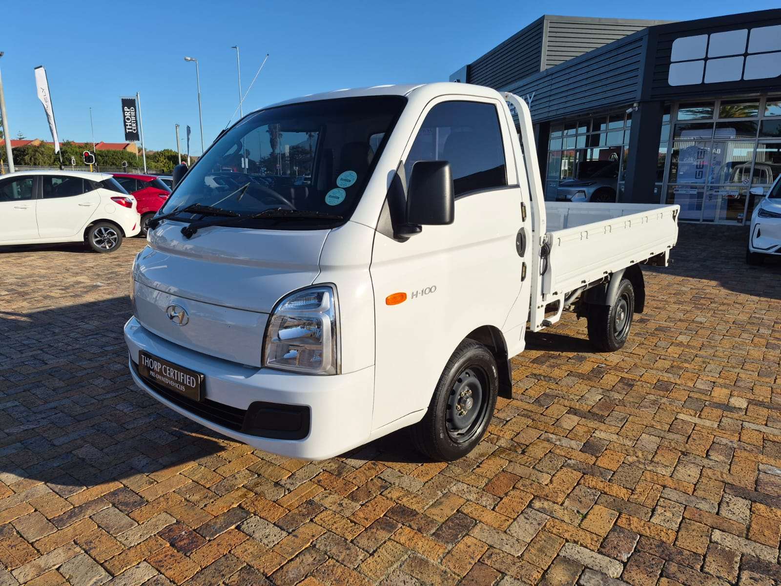2025 Hyundai H100 / BAKKIE H100 2.6D A/C F/C D/S - Image 3