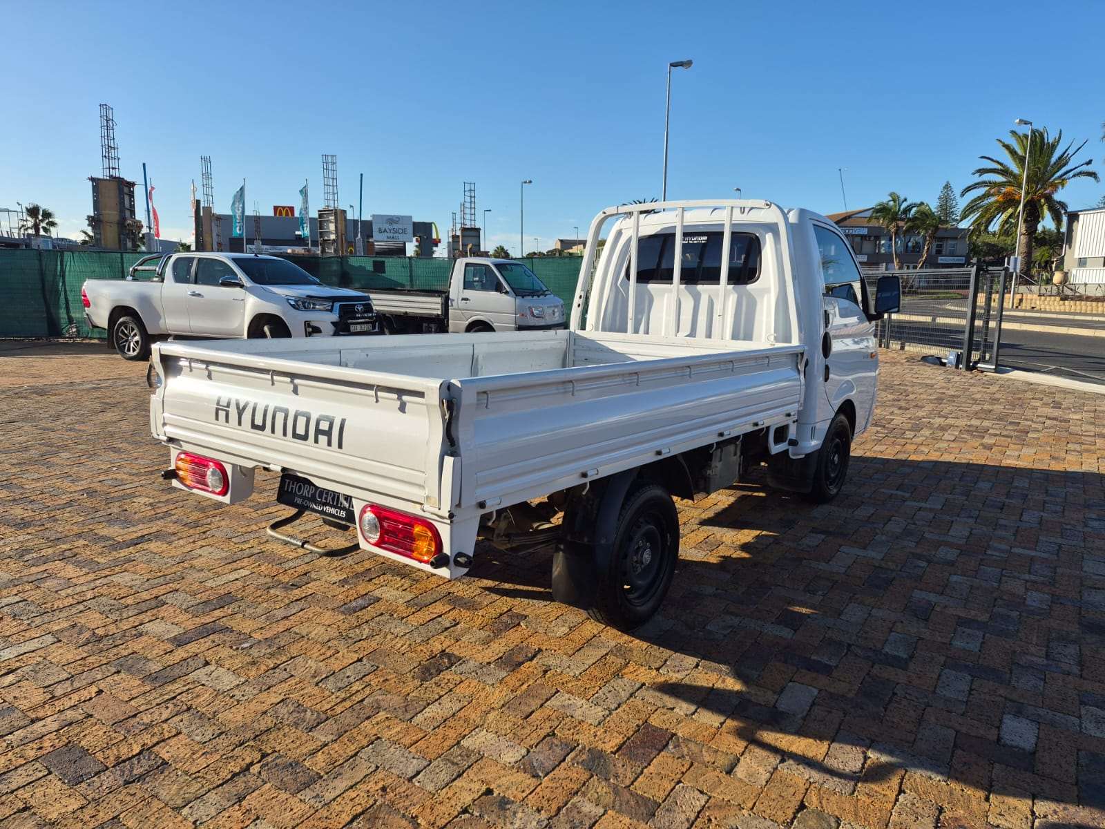 2025 Hyundai H100 / BAKKIE H100 2.6D A/C F/C D/S - Image 9