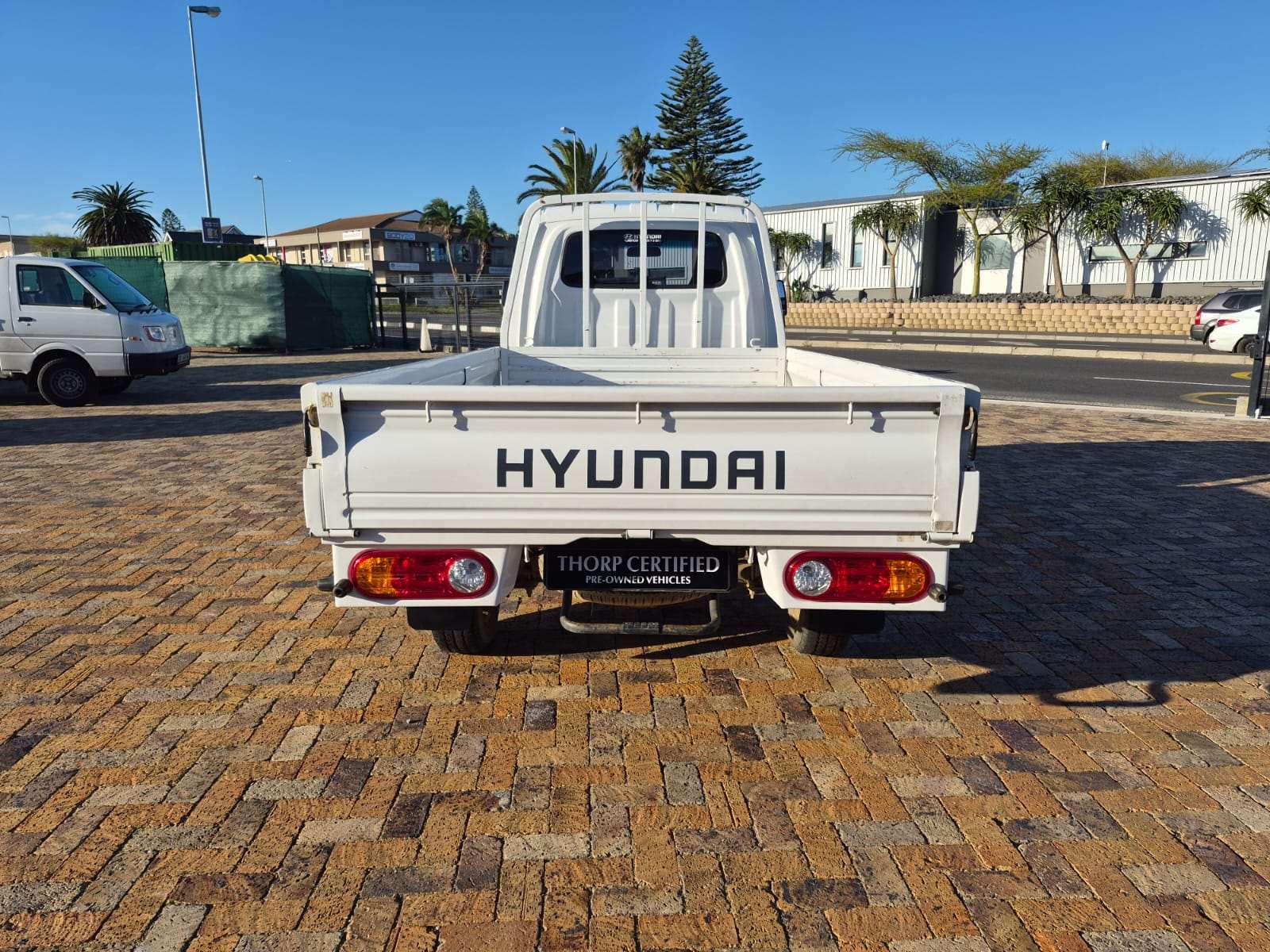 2025 Hyundai H100 / BAKKIE H100 2.6D A/C F/C D/S - Image 8