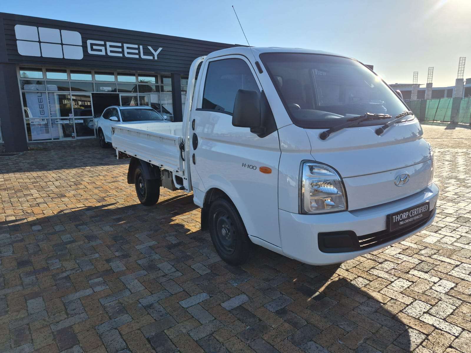 2025 Hyundai H100 / BAKKIE H100 2.6D A/C F/C D/S - Image 1