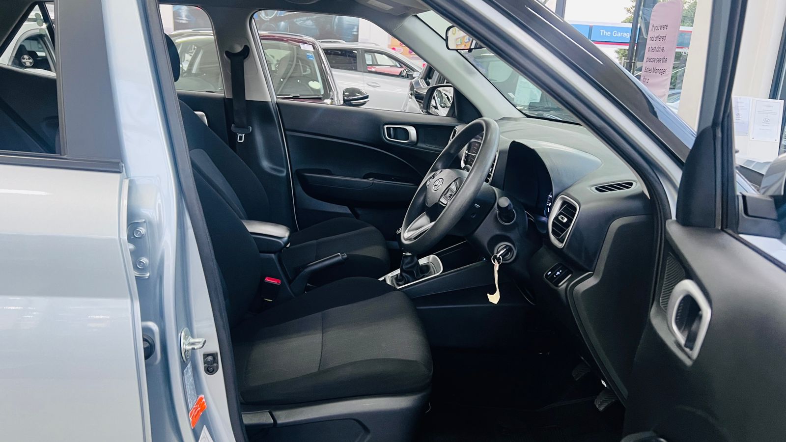 2021 HYUNDAI VENUE 1.0 TGDI MOTION M/T INFOTAINMENT thumbnail 11