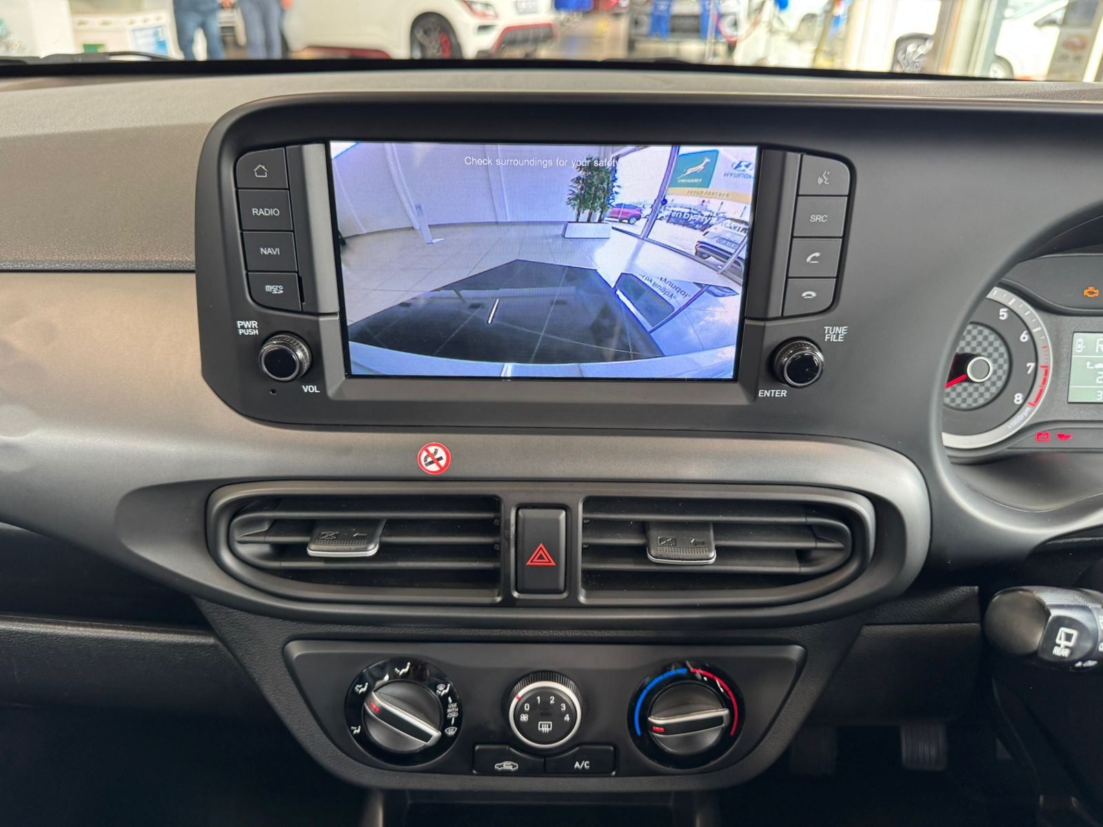 2024 HYUNDAI GRAND i10 1.0 MOTION M/T MY23 thumbnail 10