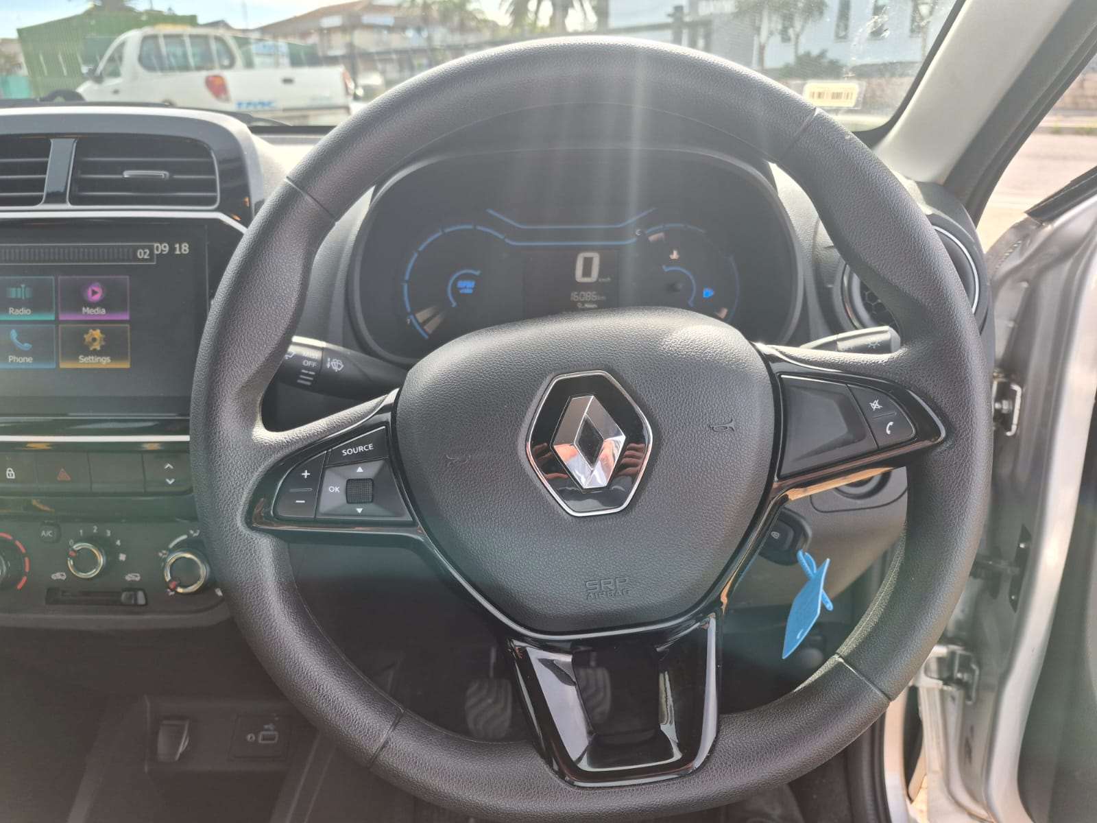 2023 Renault KWID KWID 1.0 CLIMBER 5DR - Image 15