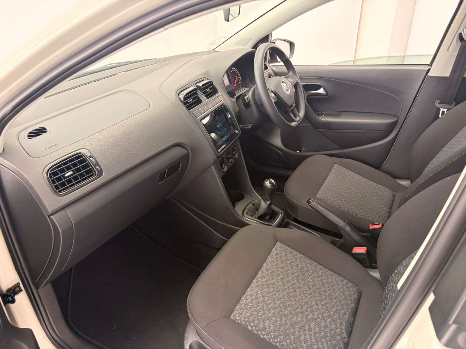 2024 Volkswagen POLO VIVO POLO VIVO 1.4 LIFE (5DR) - Image 10